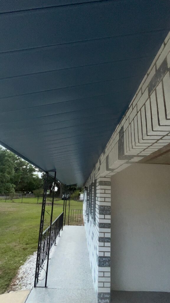Miller's Pressure Washing | Plant City, FL 2 alum trim after hopewell 1